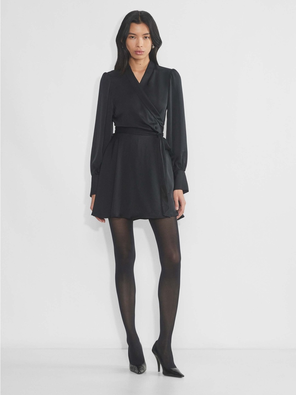 Aritzia | Babaton Black Hyde Tie-Waist Flowy Wrap Mini Dress | Sz L